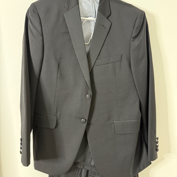 Vera Wang BLACK Collection Classic Tux - Picture 1 of 6